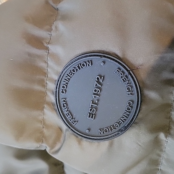 Men French Connection (L) Hooded Puffer, Olive Green in perfect condition. - Picture 2 of 5